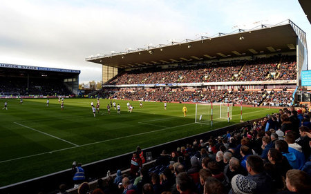 晚旗报：埃及就萨拉赫、马尔穆什参加非洲杯时间与红军曼城谈判