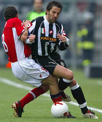 76场比赛10个帽子戏法，凯恩帽子戏法数来到德甲历史第五