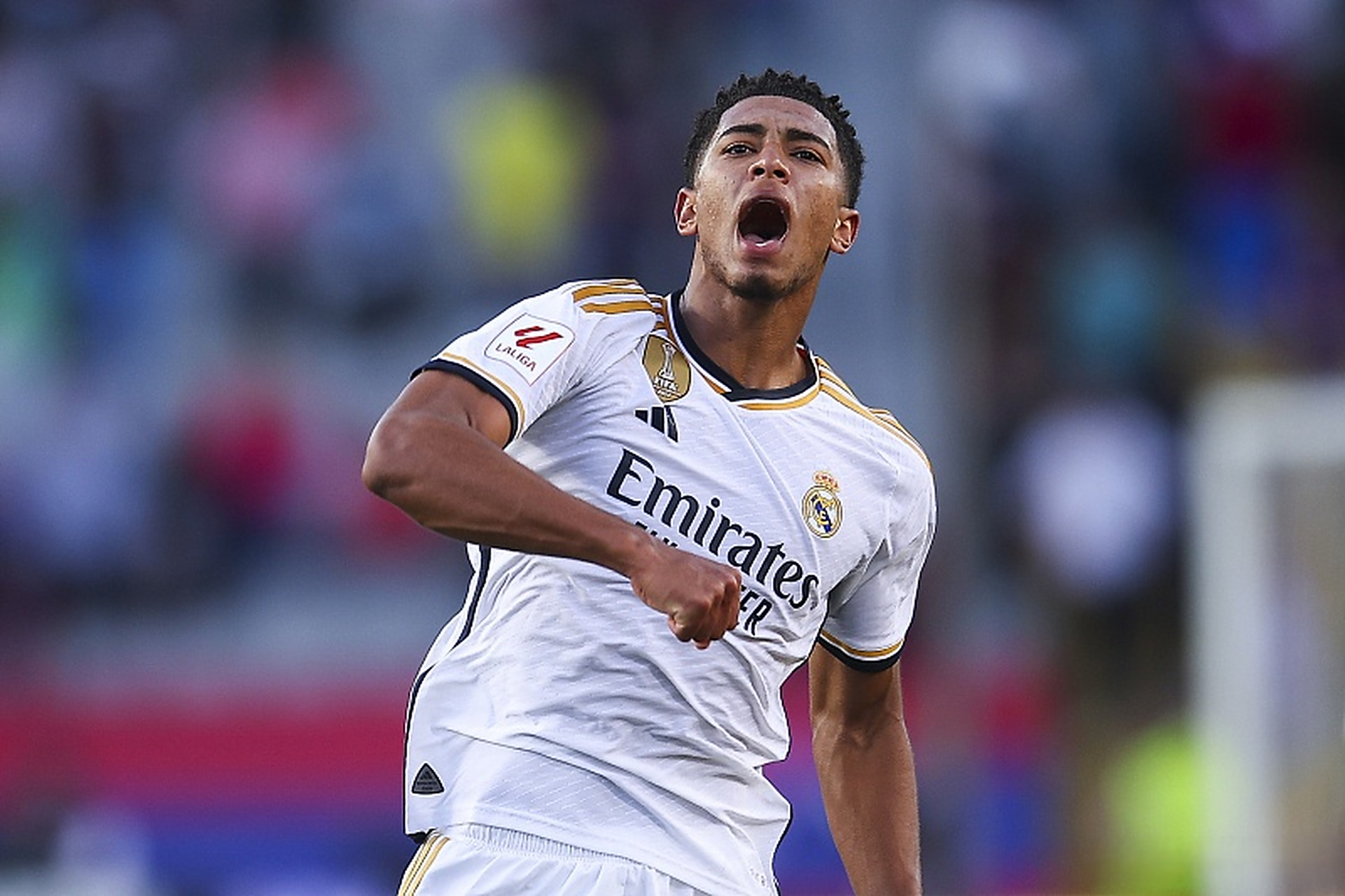 小孩哥！17岁卡尔成为欧冠最年轻连续3场进球球员