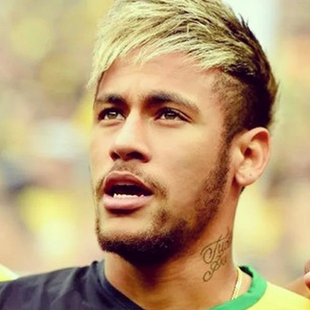 上海海港实现三连冠，申花亚军，梅州客队降级，亚冠表现不佳，山东泰山机会最大。