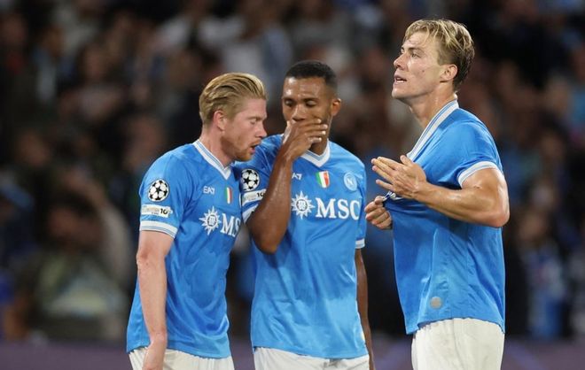 F1拉斯维加斯站：维斯塔潘夺冠！诺里斯第2，拉塞尔第3