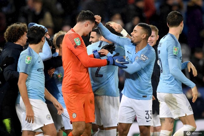 一座金靴，一队降级